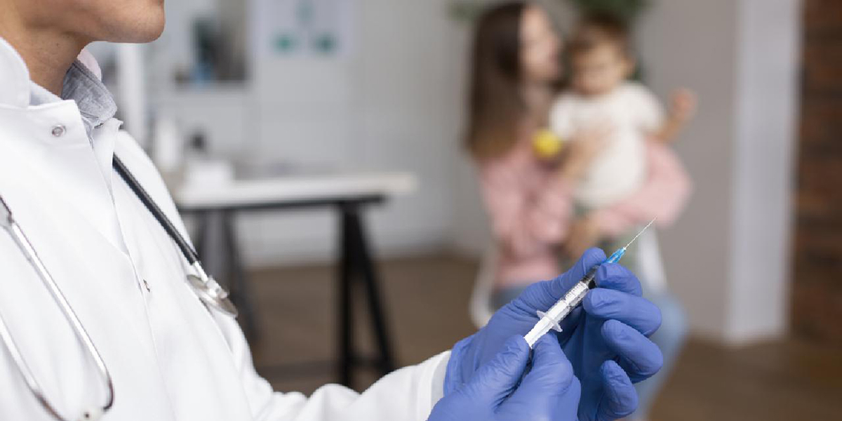 В национальный календарь прививок планируют включить вакцину от пневмококковой инфекции для всех детей