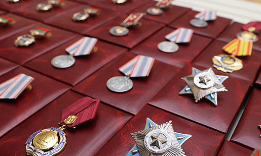 Медалей и почетных званий удостоены представители различных сфер деятельности Могилевской области