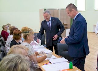 Леонид Заяц и Владимир Цумарев проголосовали в основной день выборов Президента Республики Беларусь