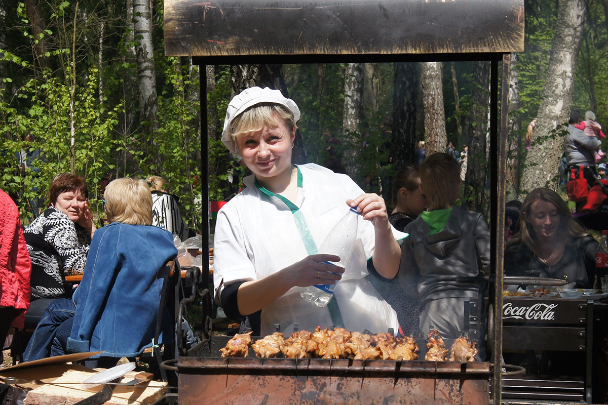 Во время празднования Дня Победы в Печерском лесопарке будет организована работа выездной торговли