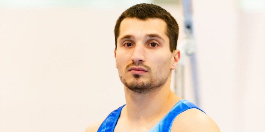 Золотую медаль Игр БРИКС в вольных упражнениях завоевал Егор Шарамков 