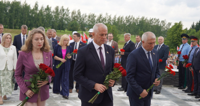 Память жертв Великой Отечественной войны почтили на Буйничском поле