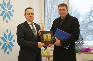 В службе «Одно окно» Могилевского горисполкома чествовали 20-тысячного посетителя