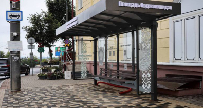 Следственный комитет сделал подарок могилевчанам: обновил  остановку на площади Орджоникидзе