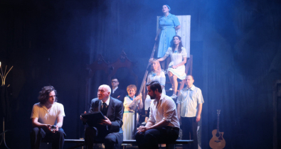 Владимирский академический театр драмы представил спектакль «Черные доски» на театральном форуме «M.@rt.контакт»