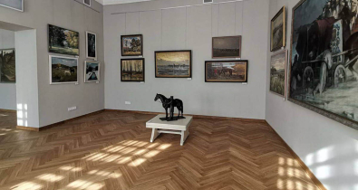 Около 40 произведений живописи, графики и скульптуры объединила выставка «Грация и верность», посвященная лошадям
