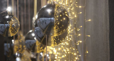 Госэнергогазнадзор прокомментировал фейки о штрафах за новогодние гирлянды на окнах