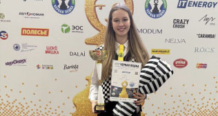 Шах – и компьютер: студентка БГУТ Ирина Котова покорила «Черную пешку»