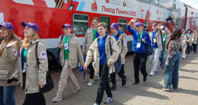 С «Вальсом Победы» и оркестром встретили участников «Поезда Памяти» в Могилеве