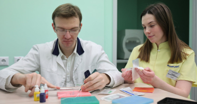 Врачи-интерны Кисловы из Могилева предложили технологию изготовления тренажеров для начинающих хирургов