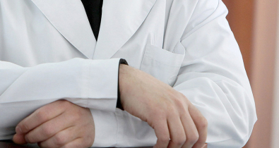 Как уберечь ребенка от травм во время зимних забав, рассказали медики