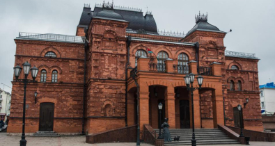 Могилевский драмтеатр 14 и 28 мая представит премьеру спектакля «Вид на море со шкафа»