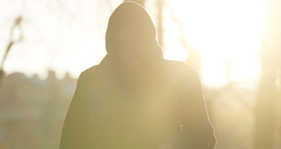 Определенные приложения и мессенджеры. Что может указывать на вовлеченность ребенка в наркобизнес?