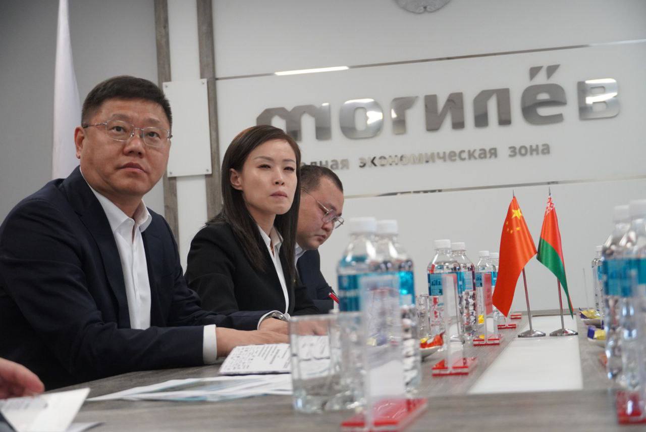 Могилев посетила делегация из китайского города Тунцзян