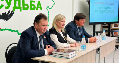 Информационная гигиена, критическое мышление и выбор пути: Игорь Марзалюк встретился со старшеклассниками Могилева