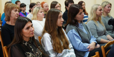 Выездной прием граждан и встречу с коллективом ЦСОН Ленинского района Могилева провел Алексей Брацков