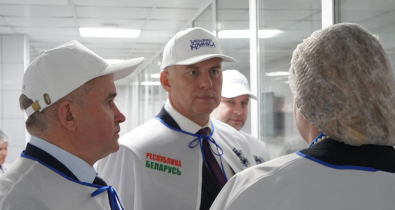 Главные принципы здесь – скорость и натуральность: председатель Могилевского горисполкома Сергей Чертков посетил «Бабушкину крынку»