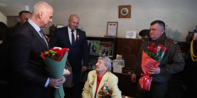 «Большего праздника, чем День Победы, у меня нет». В Могилеве поздравили ветеранов войны