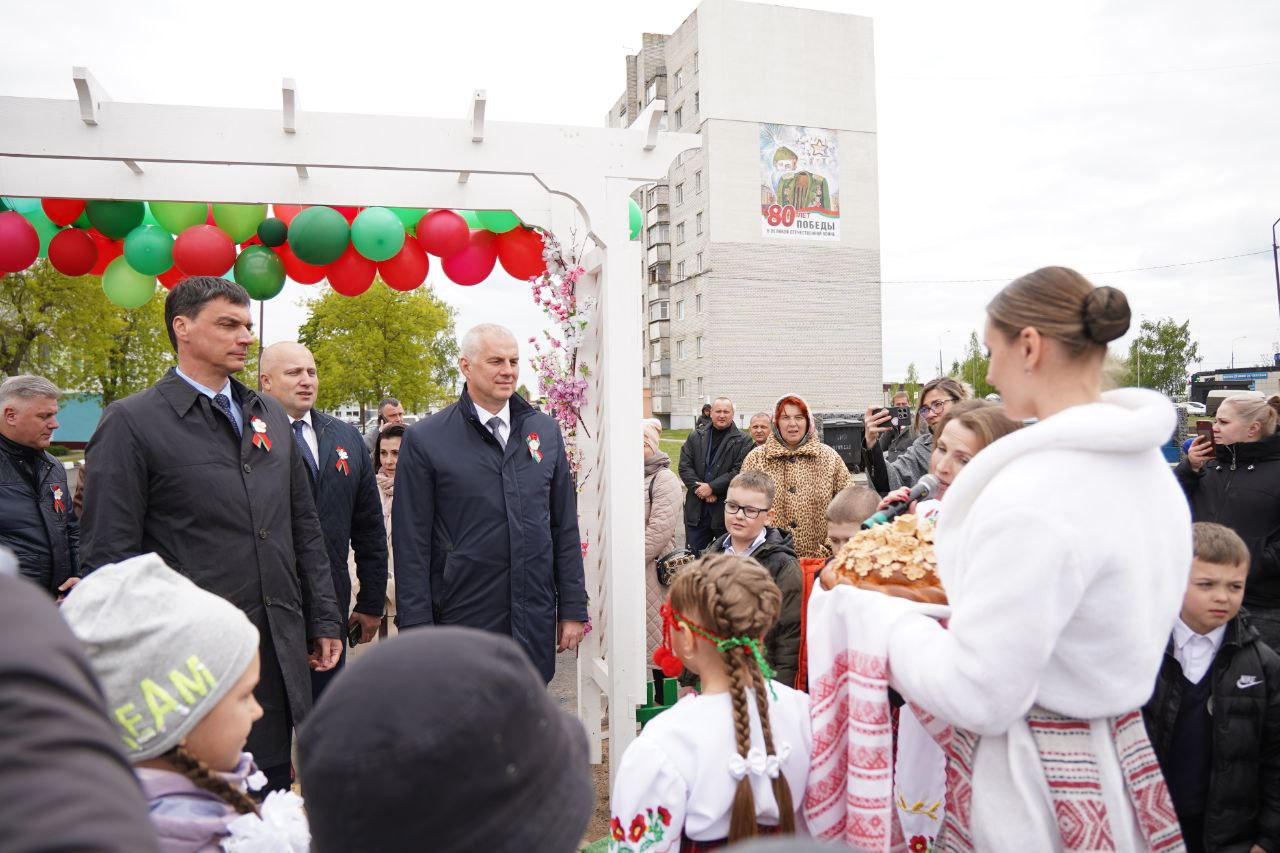 В Могилеве открыли новую детскую площадку