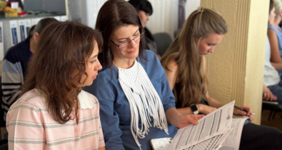 Новую коллекцию тесьмы, полотен и сеток представили разработчики ОАО «Лента» на художественно-техническом совете